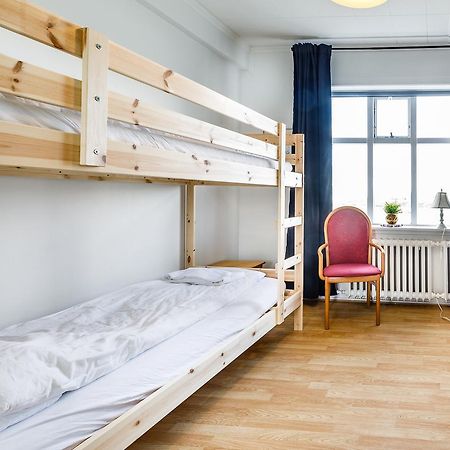 Riverside Hostel بلونديوس المظهر الخارجي الصورة