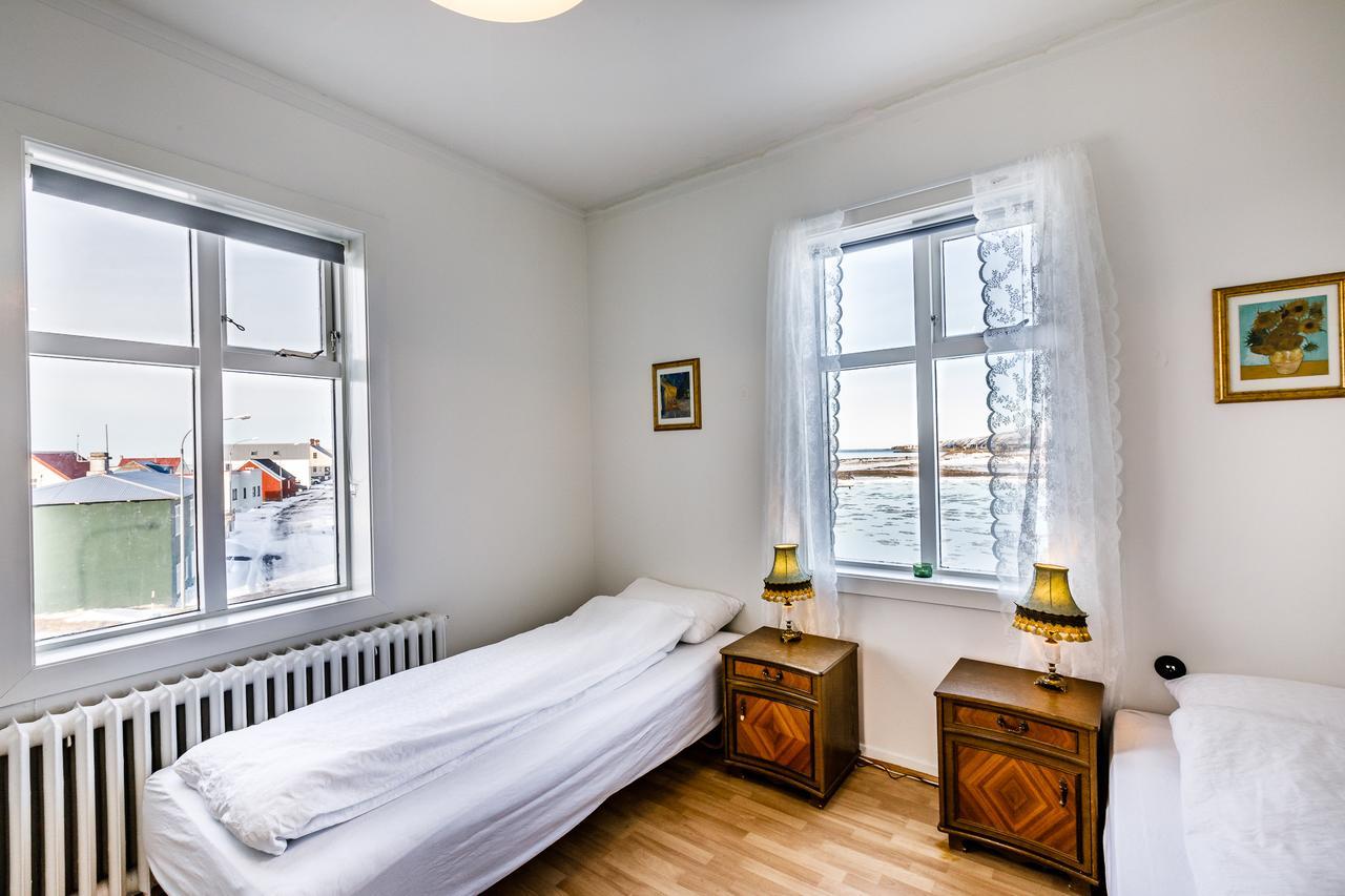 Riverside Hostel بلونديوس المظهر الخارجي الصورة
