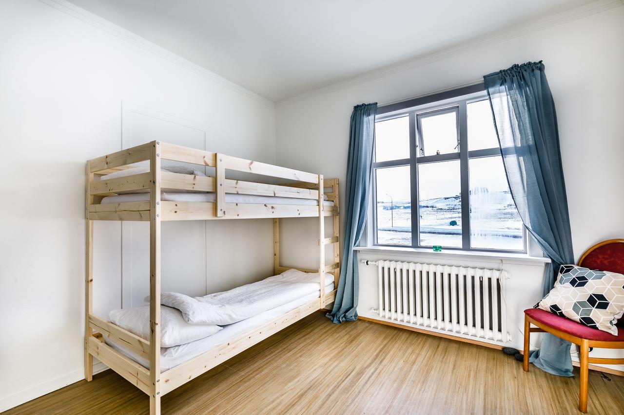Riverside Hostel بلونديوس المظهر الخارجي الصورة